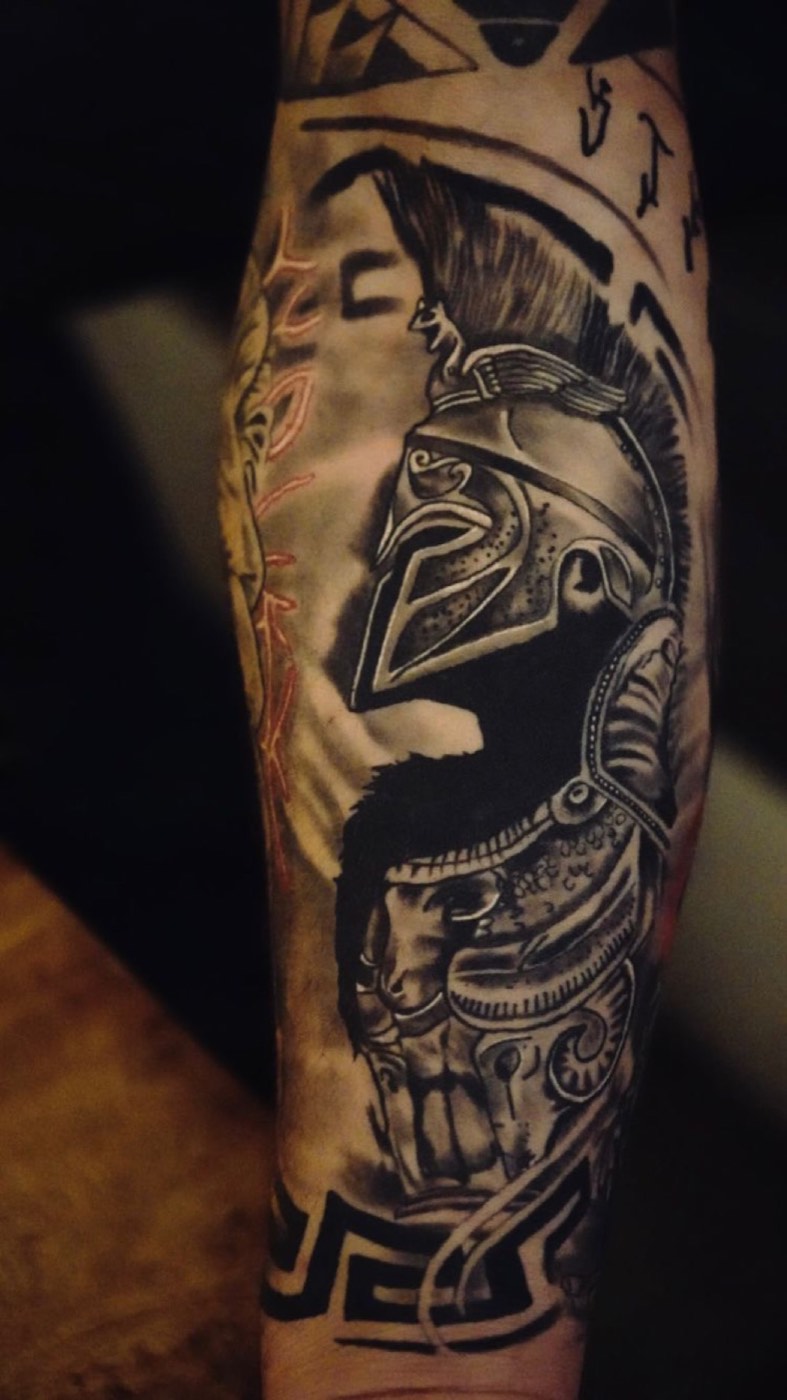 Spartan Helmet tattoo — OG Tatoo, Enschede